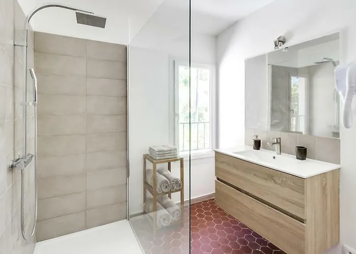 With Beautiful Sea View * Golfe-Juan