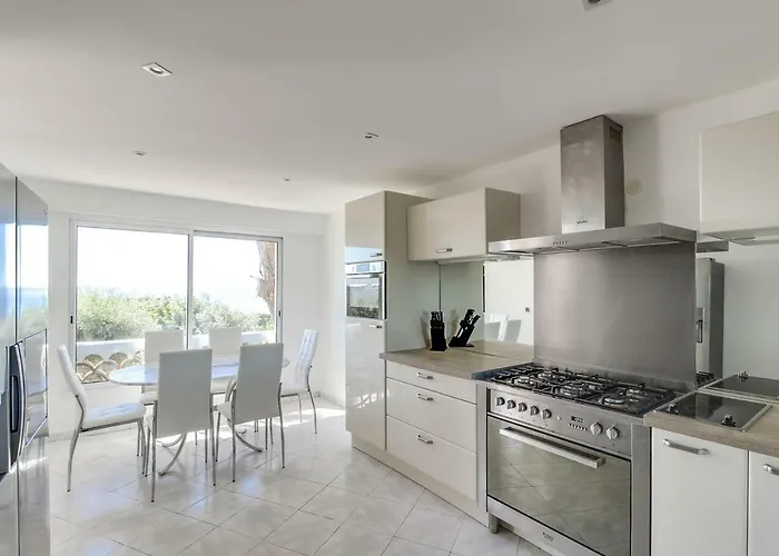 With Beautiful Sea View Nyaraló