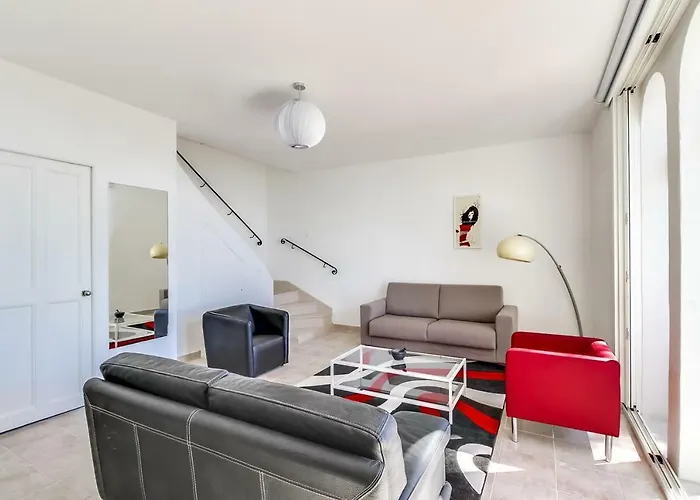 With Beautiful Sea View *