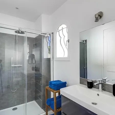 Holiday home With Beautiful Sea View *
