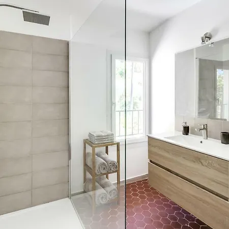 With Beautiful Sea View * Golfe-Juan