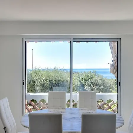 With Beautiful Sea View Holiday home