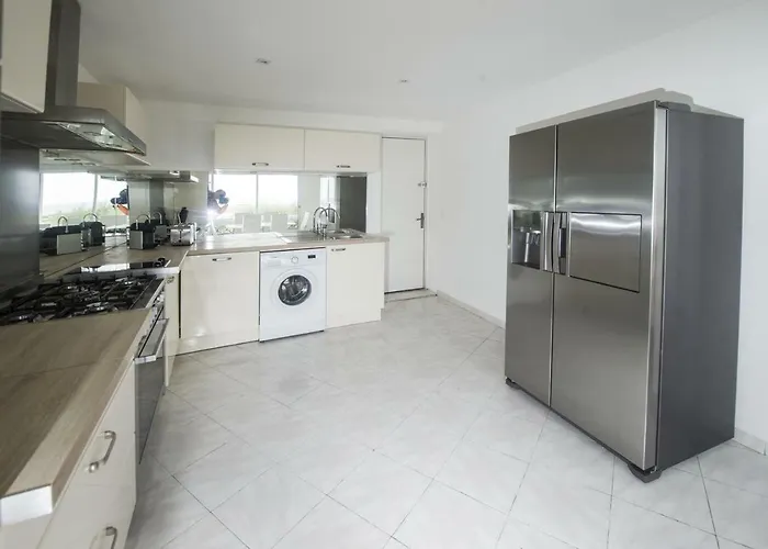 بيت للعطل With Beautiful Sea View